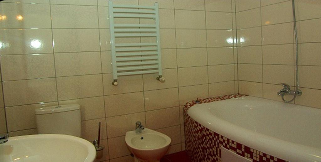 Hotel Deluxe Horodenka 客房 照片
